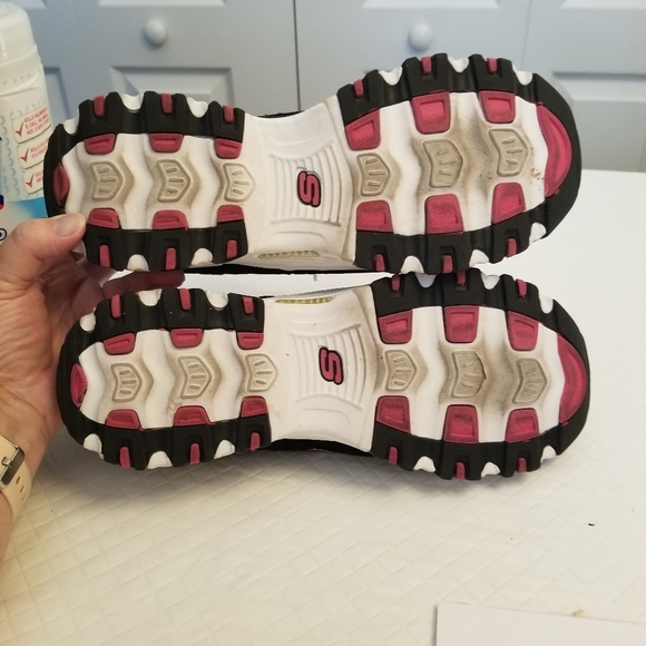 Skechers Women's D Lites 11617 Casual Shoes Sneakers Size 10 See Photos Flaw - Picture 2 of 8